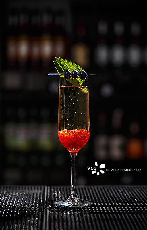 桌子上饮料的特写图片素材