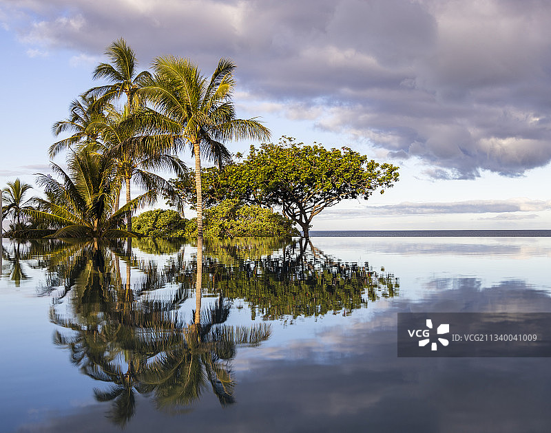 美国夏威夷湖光天色美景图片素材