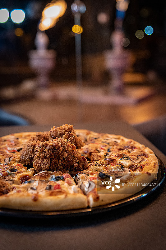 盘中披萨特写图片素材