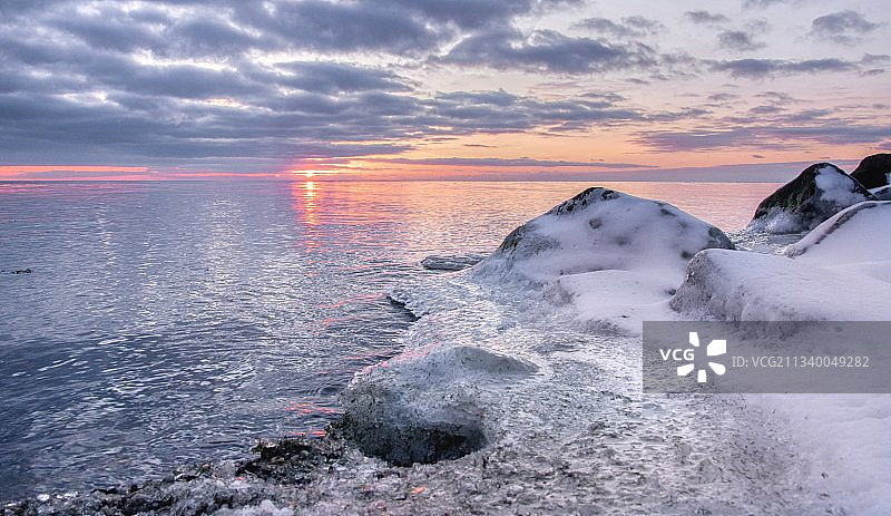 日落时大海对天空的景色图片素材