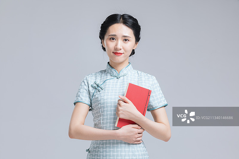 民国时期穿旗袍的女学生图片素材