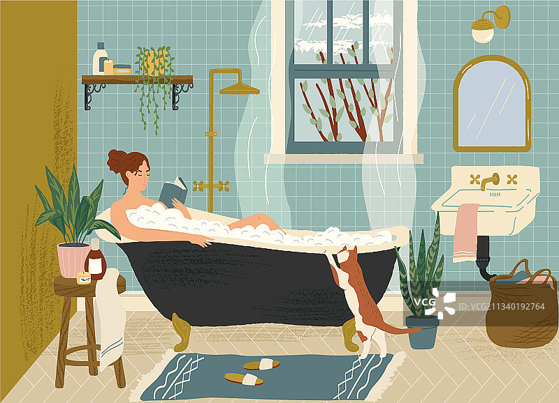 女人在浴缸里放松读书图片素材