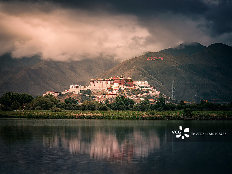 拉萨布达拉宫图片素材