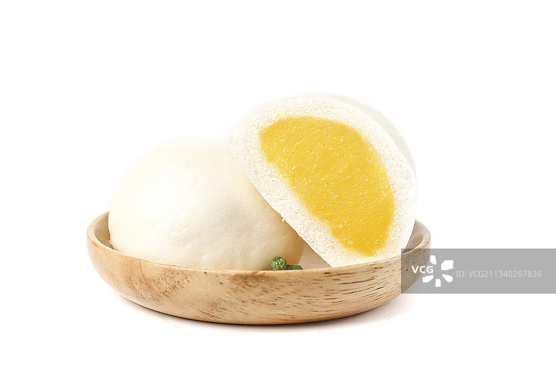 盘子里的奶黄流沙包图片素材