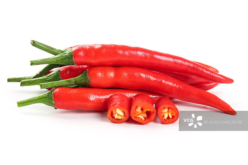 白底上摆放着红辣椒图片素材