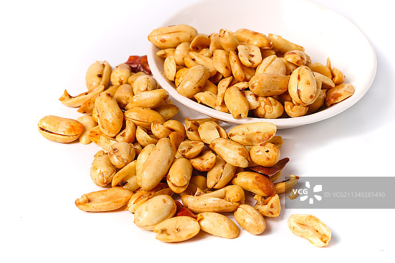 盘子里装着酒鬼花生图片素材