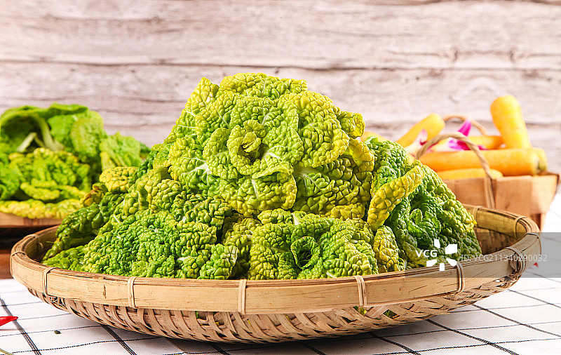 篮子里装着乌塌菜图片素材