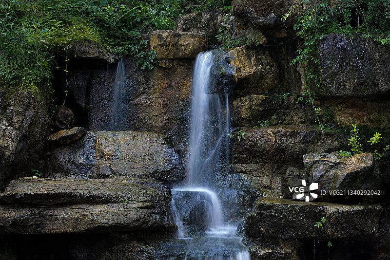 小溪流水图片素材