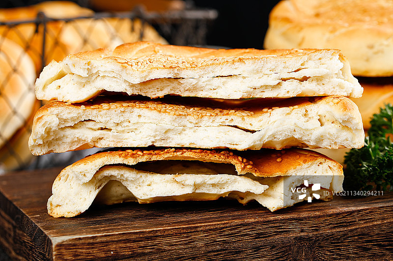 黑底上的吊炉大烧饼图片素材