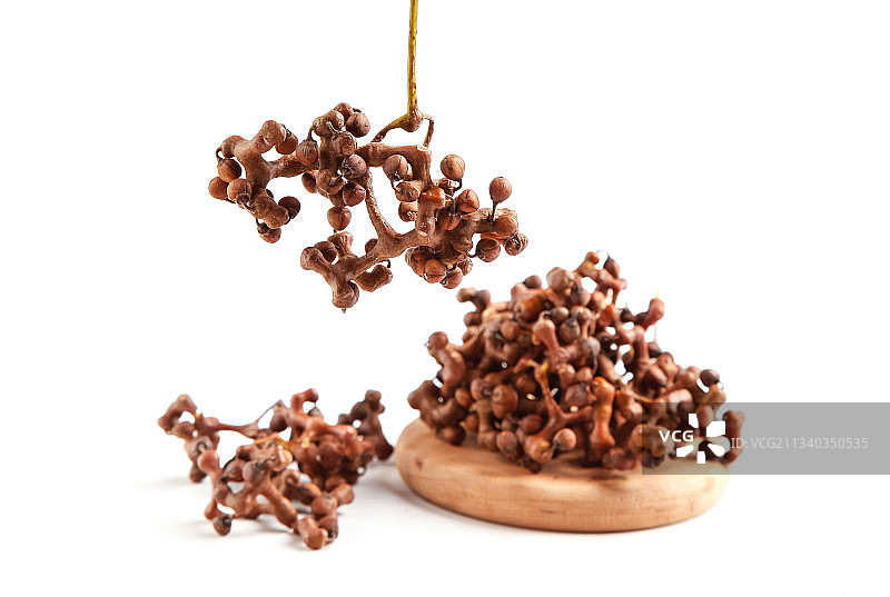 篮子里装着拐枣果图片素材