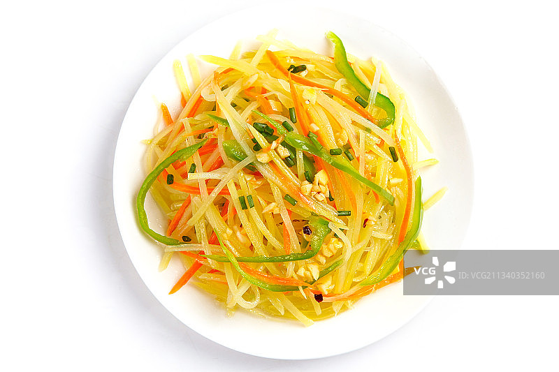 盘子里装着土豆丝炒辣椒图片素材