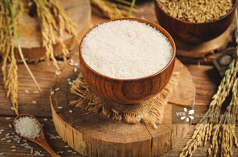 碗里装着五常大米图片素材