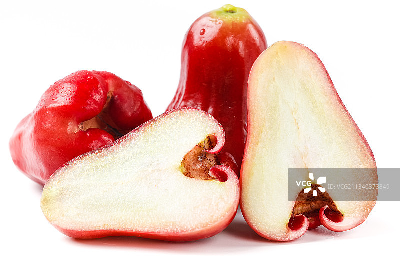 白底上摆放着莲雾图片素材