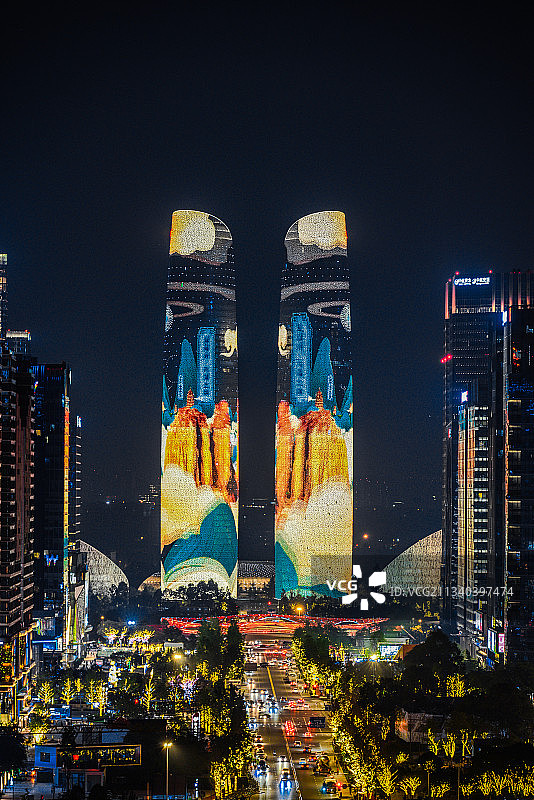 双塔前的＂交子之环＂图片素材