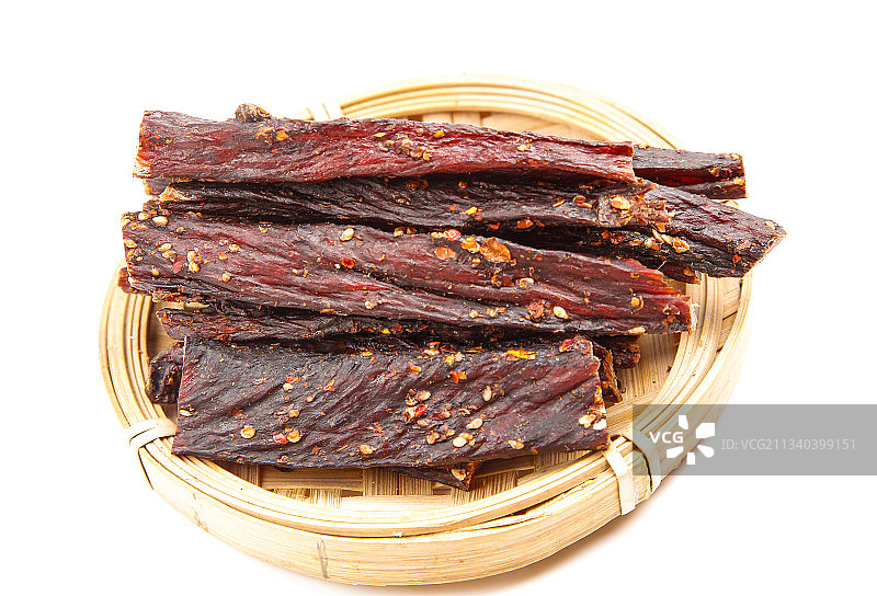 篮子里装着手撕牛肉干图片素材