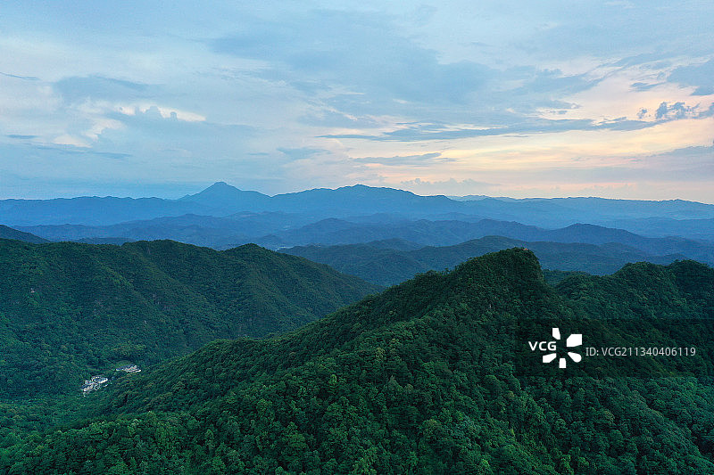 广东省梅州市梅县区雁洋镇阴那山灵光寺旅游区航拍图片素材
