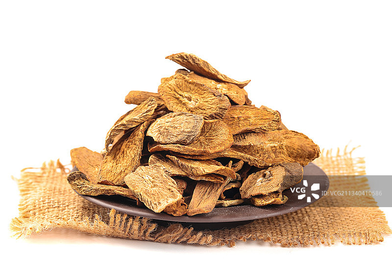 盘子里放着牛蒡根图片素材