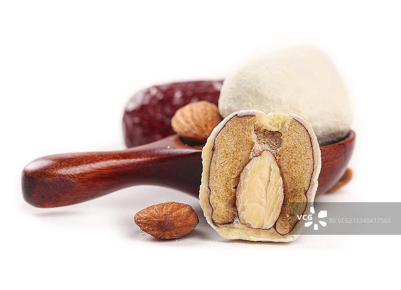 勺子里的奶枣图片素材