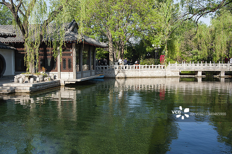 2011-04-27中国，山东省。济南市，趵突泉公园图片素材