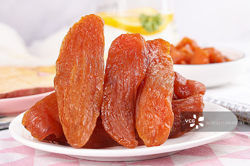 盘子装着红薯干图片素材