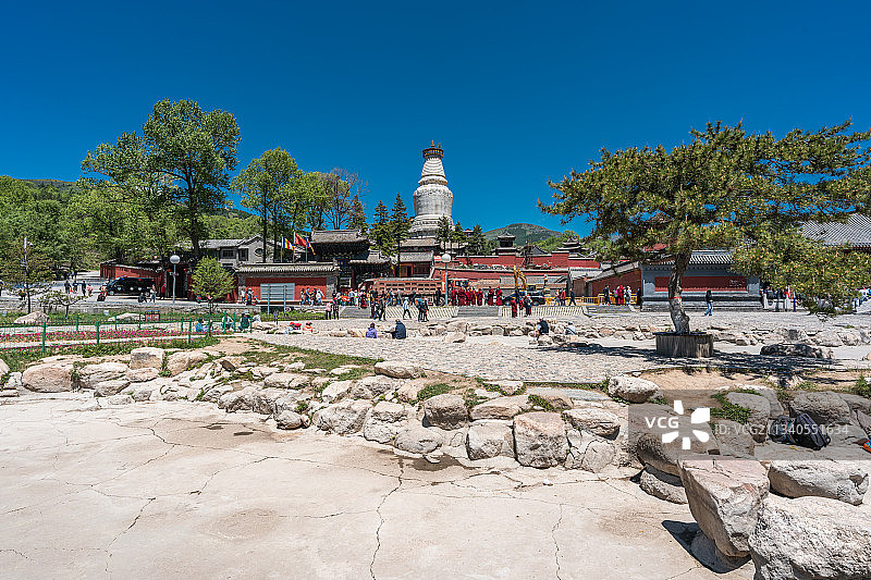 山西五台山寺庙佛塔建筑景观图片素材