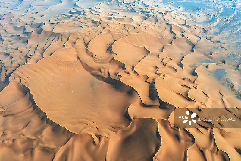 中国新疆吐鲁番市鄯善县库木塔格沙漠旅游风景区图片素材