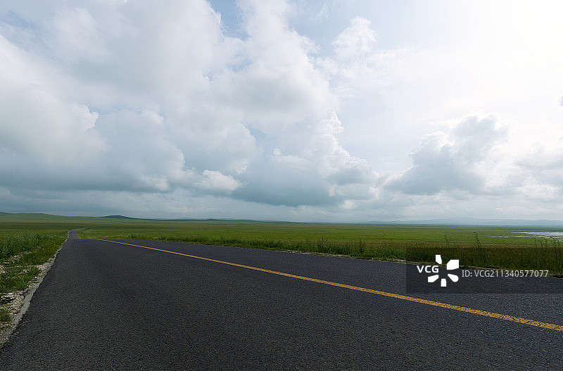 内蒙贡格尔草原公路图片素材