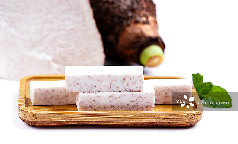 白底上的芋头切块图片素材