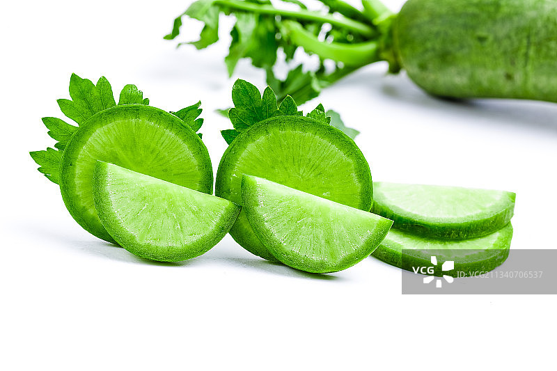 白底上放着水果萝卜图片素材