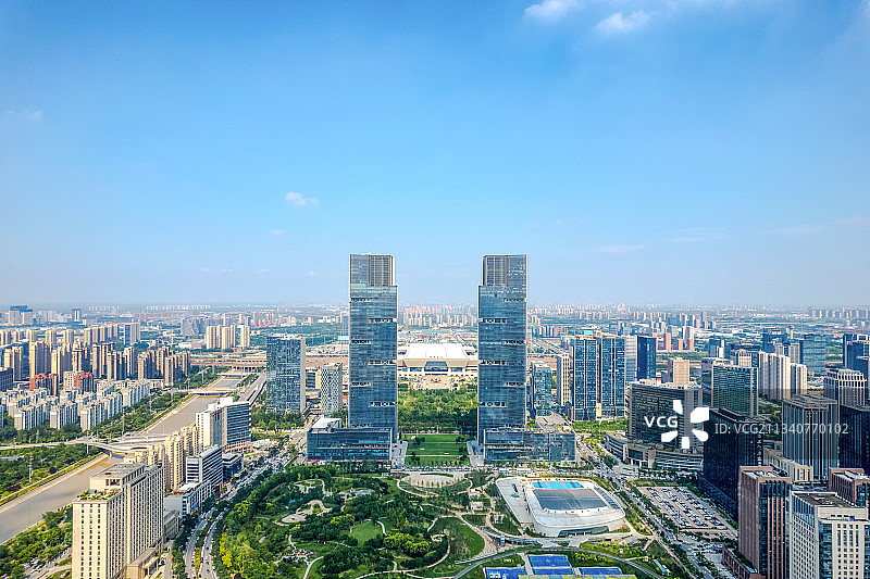 航拍中国河南省郑州市双子塔城市风光图片素材