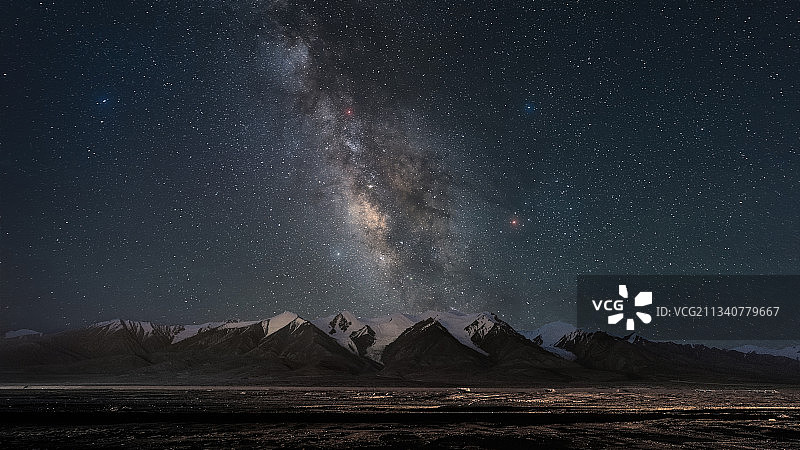 格尔木西大滩昆仑山银河图片素材
