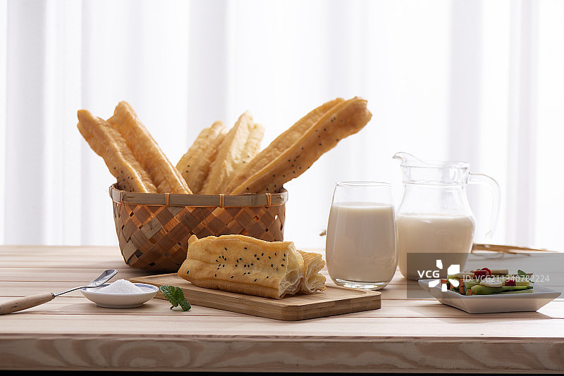 早餐豆浆油条图片素材