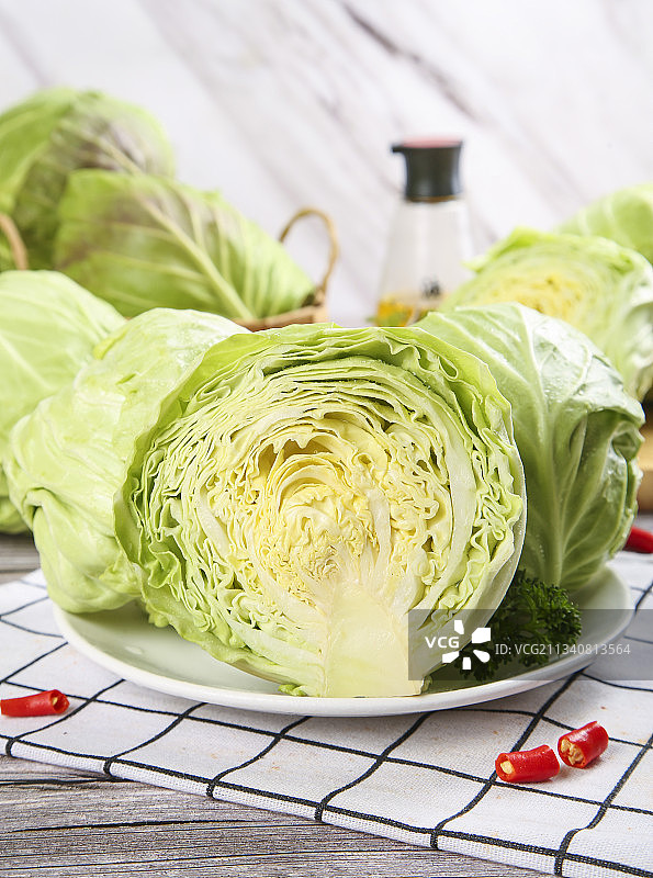 白格子底上的甘蓝包菜图片素材