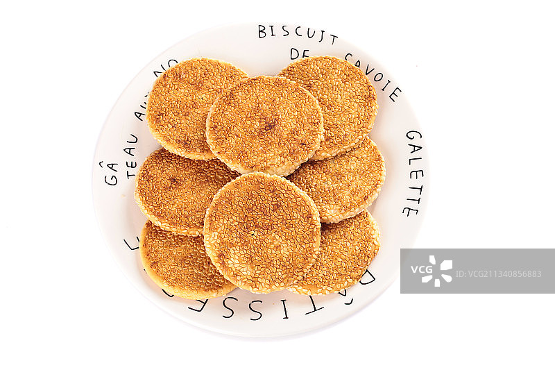 白底上放着一盘黄石港饼图片素材