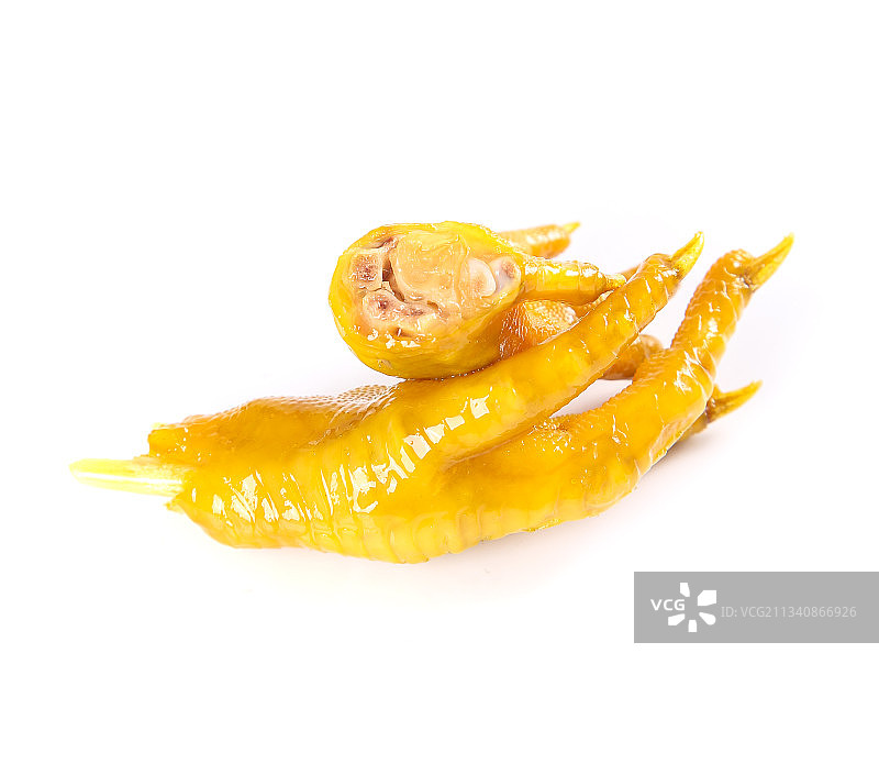 白底上摆放着盐焗凤爪图片素材