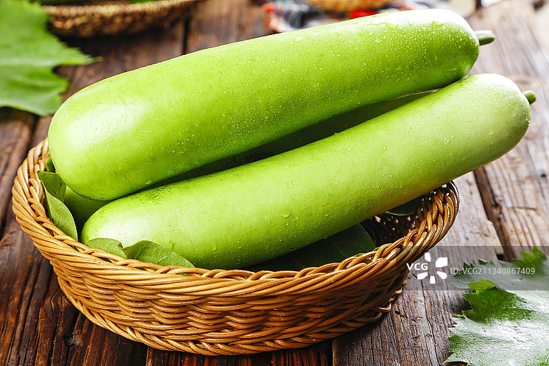 篮子里放着葫芦瓜图片素材