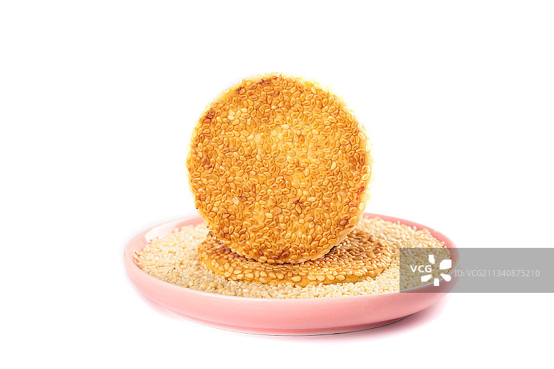 白底上放着一盘黄石港饼图片素材