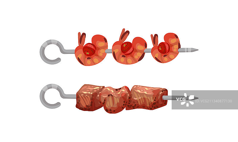 串在金属签上的肉类和蔬菜图片素材