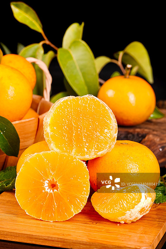 木板上的广西武鸣沃柑图片素材