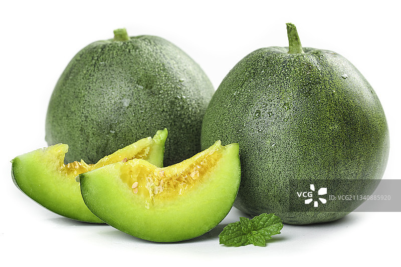 白底上放着绿宝石瓜图片素材
