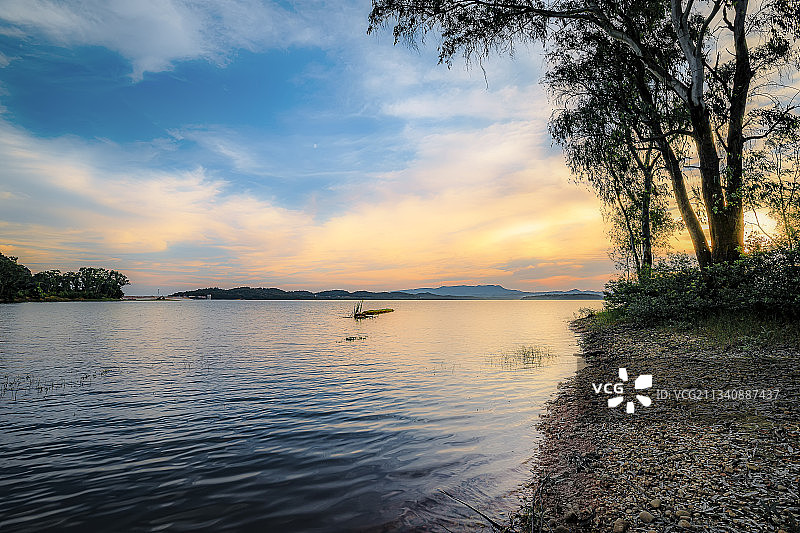 白鹤湖水面图片素材