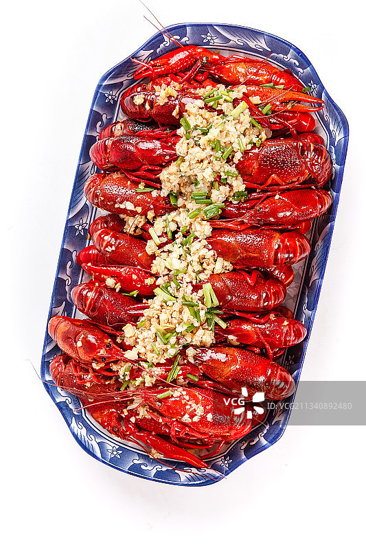 盘子里装着蒜蓉虾图片素材