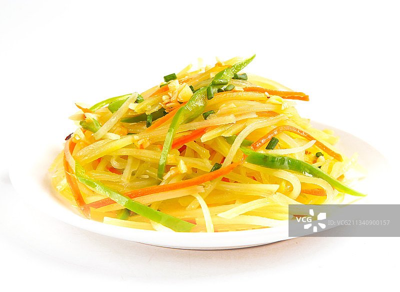 盘子里装着土豆丝炒辣椒图片素材