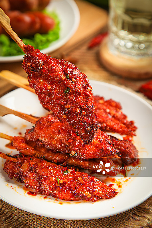 手拿鸡柳图片素材