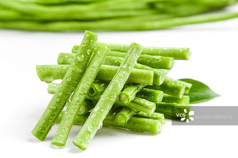白底上放着豇豆角图片素材