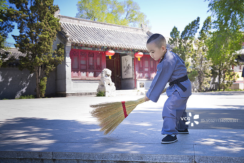 小和尚图片素材