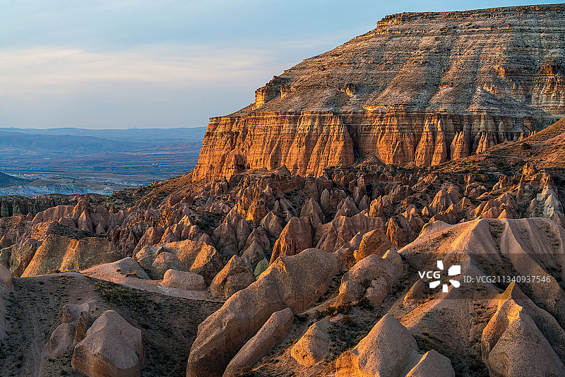 镀金的怪石嶙峋图片素材
