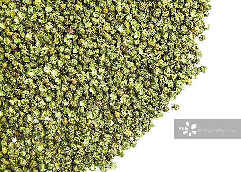 四川青花椒放在白底上图片素材