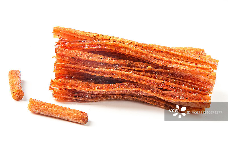 浅底上的辣条图片素材