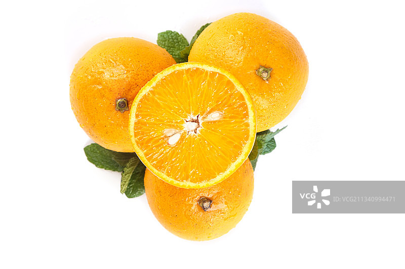 白底上放着小柚子图片素材